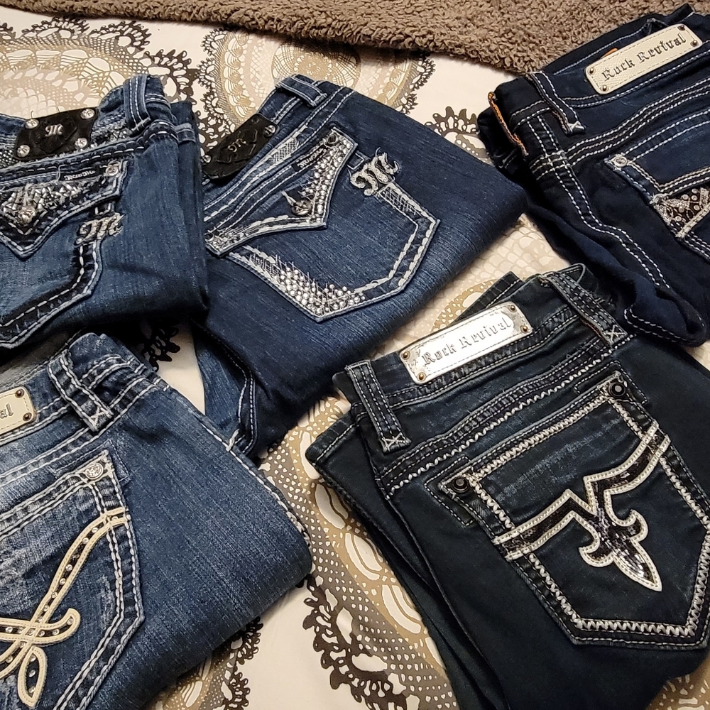 Jeans - Picture 2 of 3